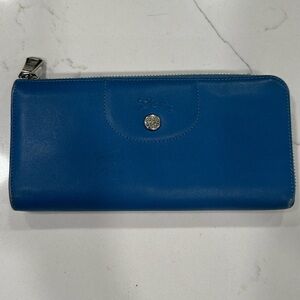 Longchamp Le Cuir Blue Leather Zip Wallet